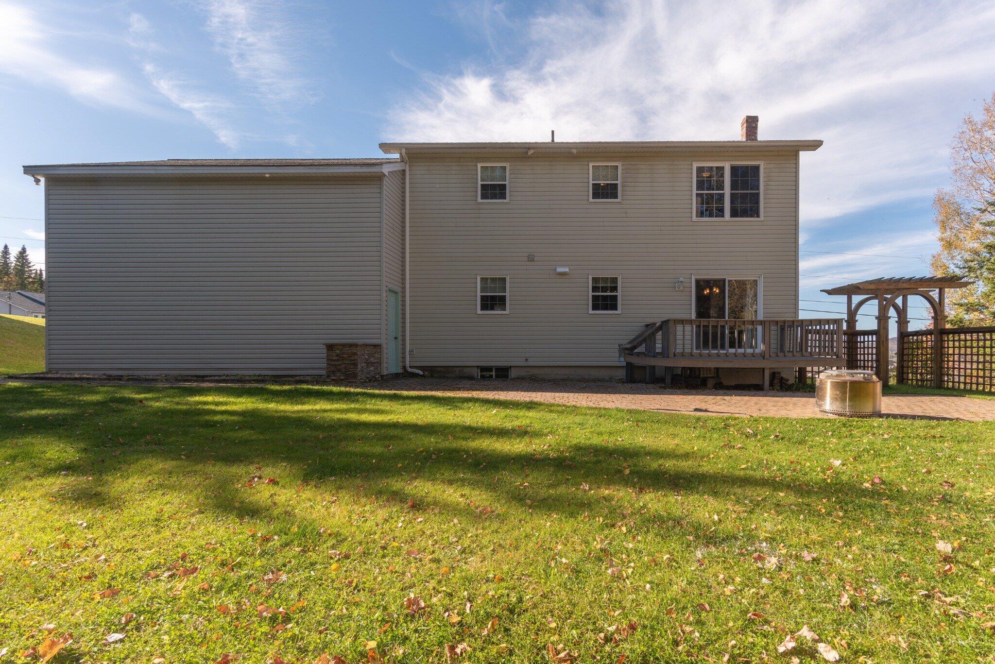 main property photo 6