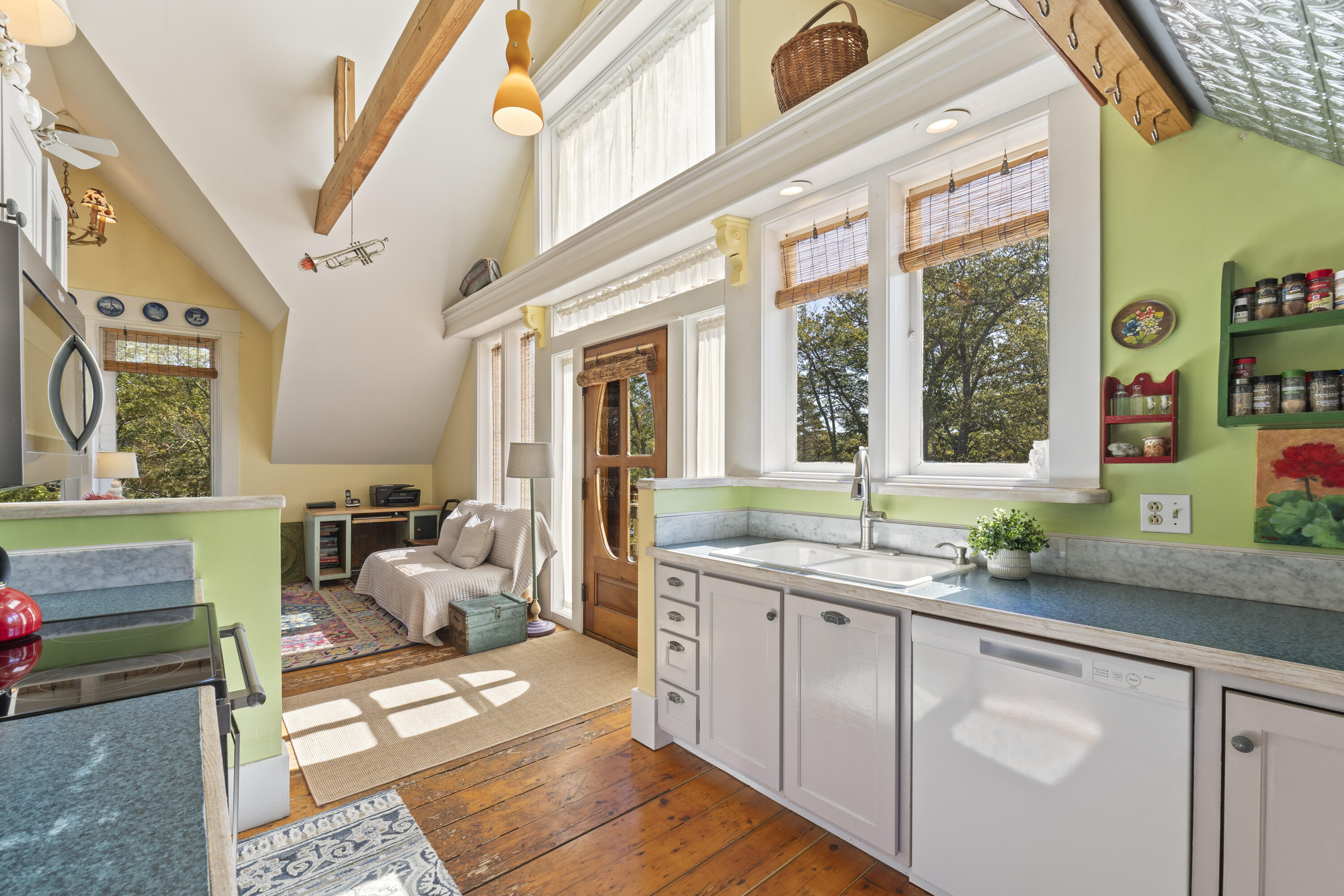 property viewer photo 13