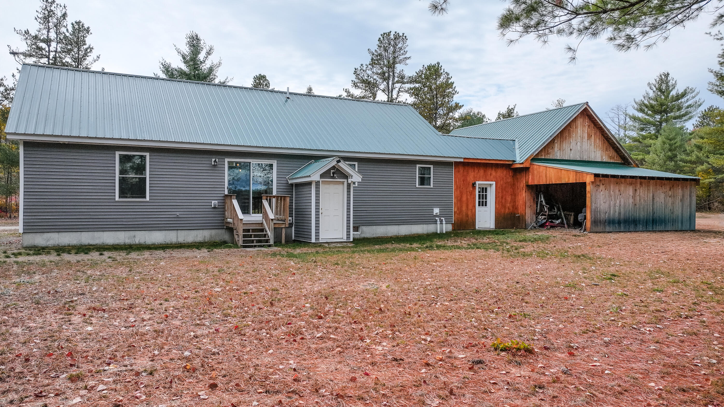 main property photo 25