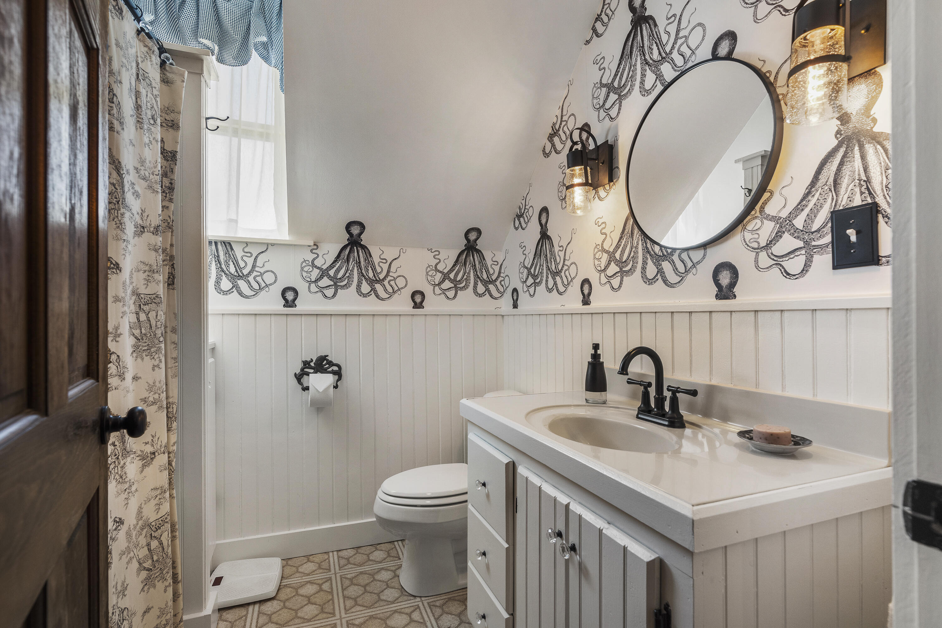 main property photo 86