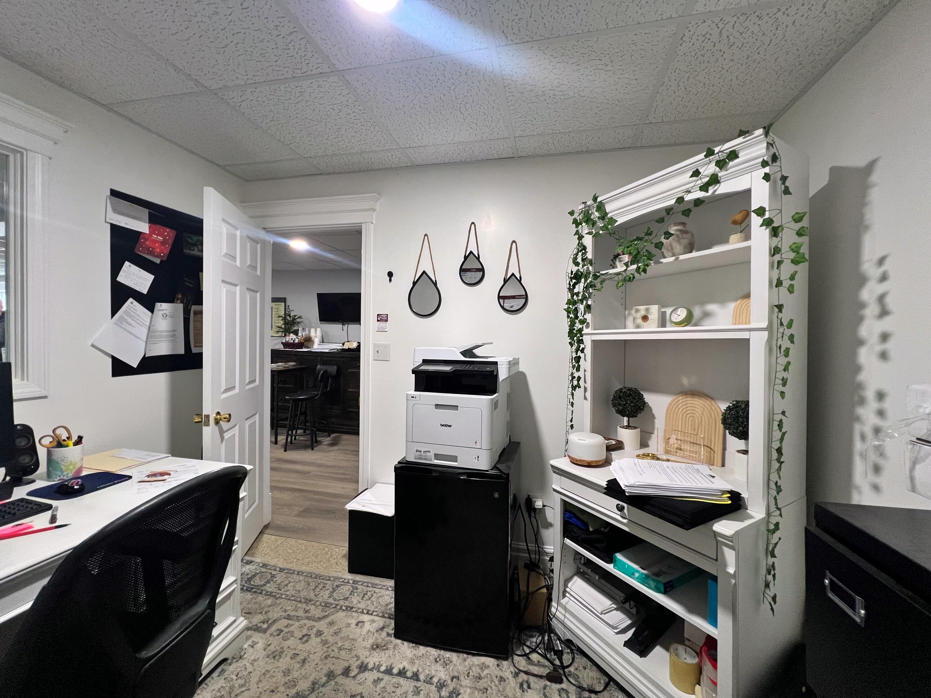 main property photo 9