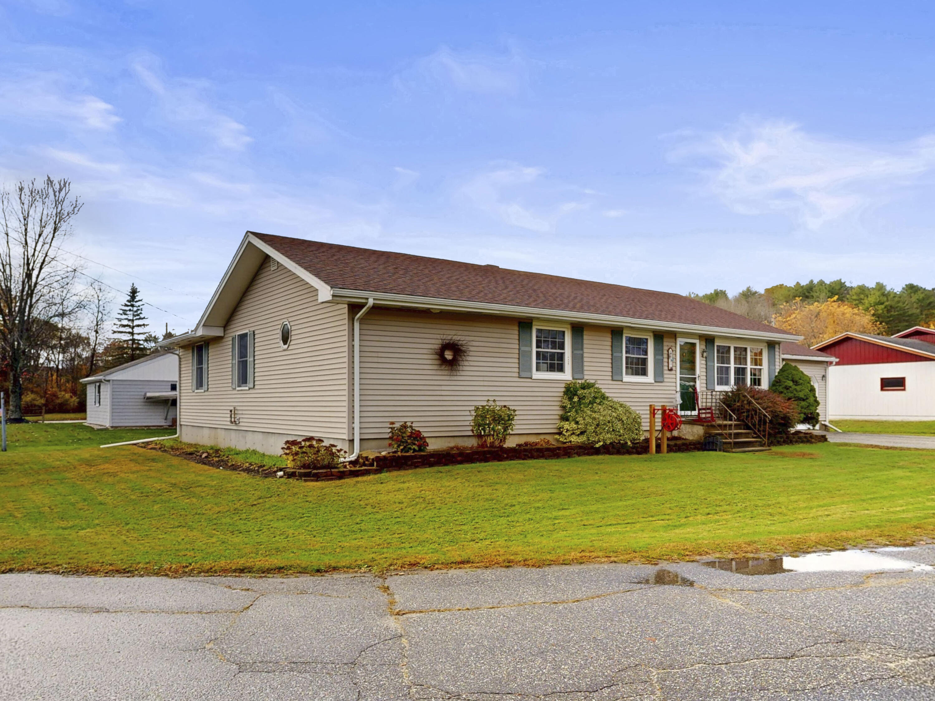 main property photo 54