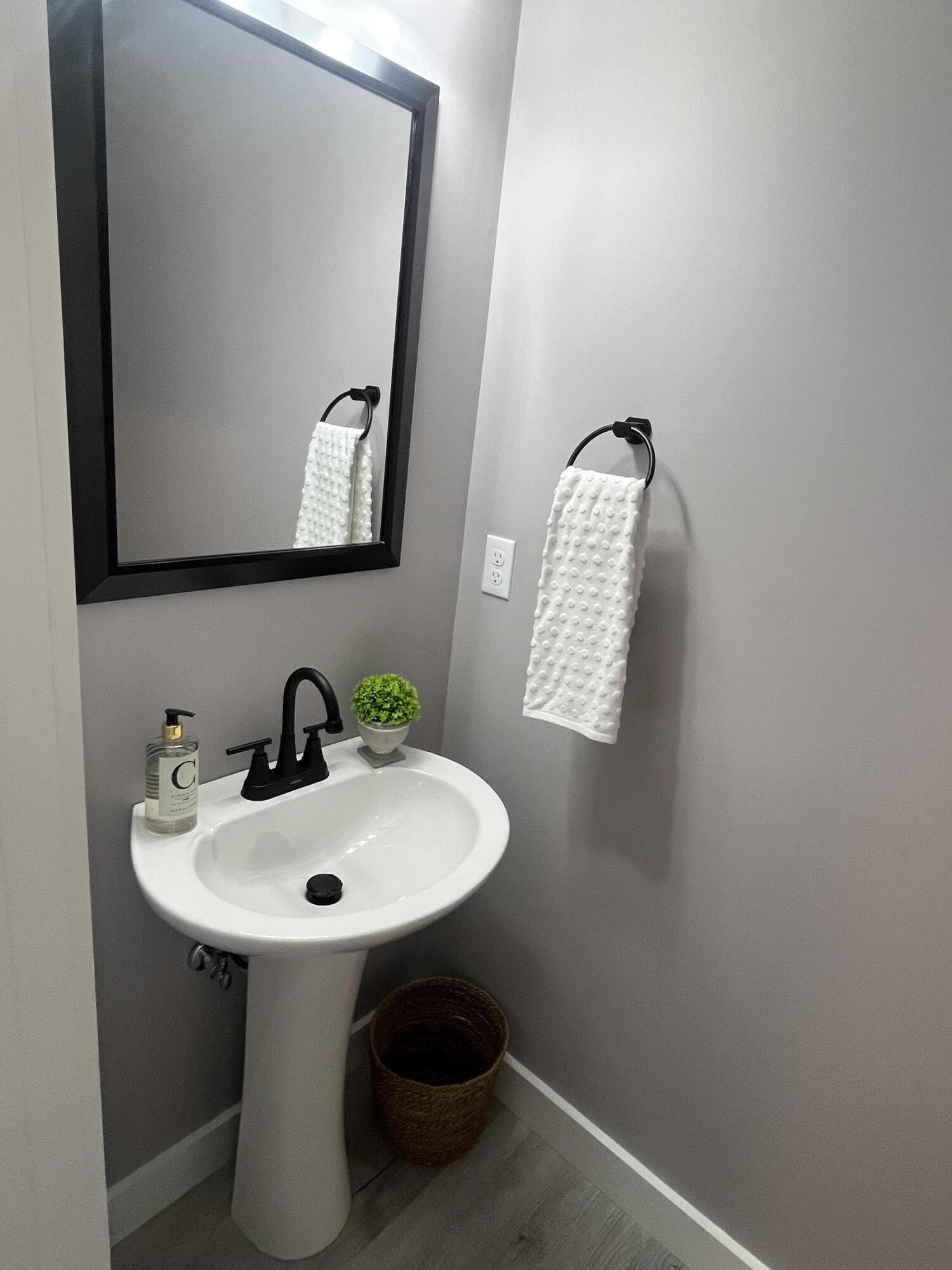property viewer photo 24