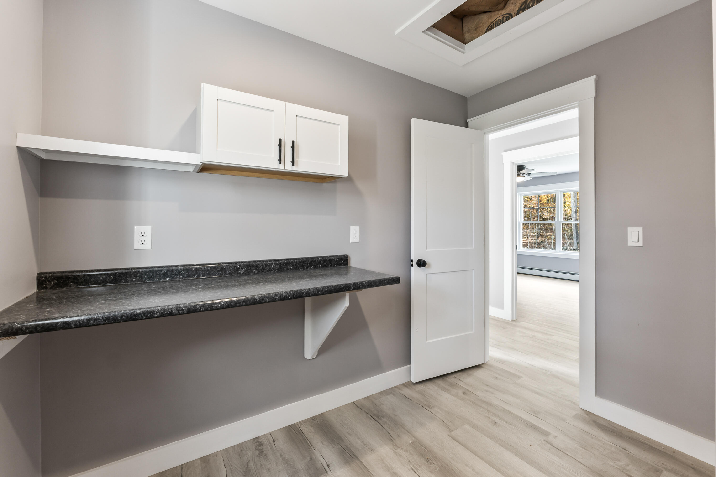property viewer photo 47