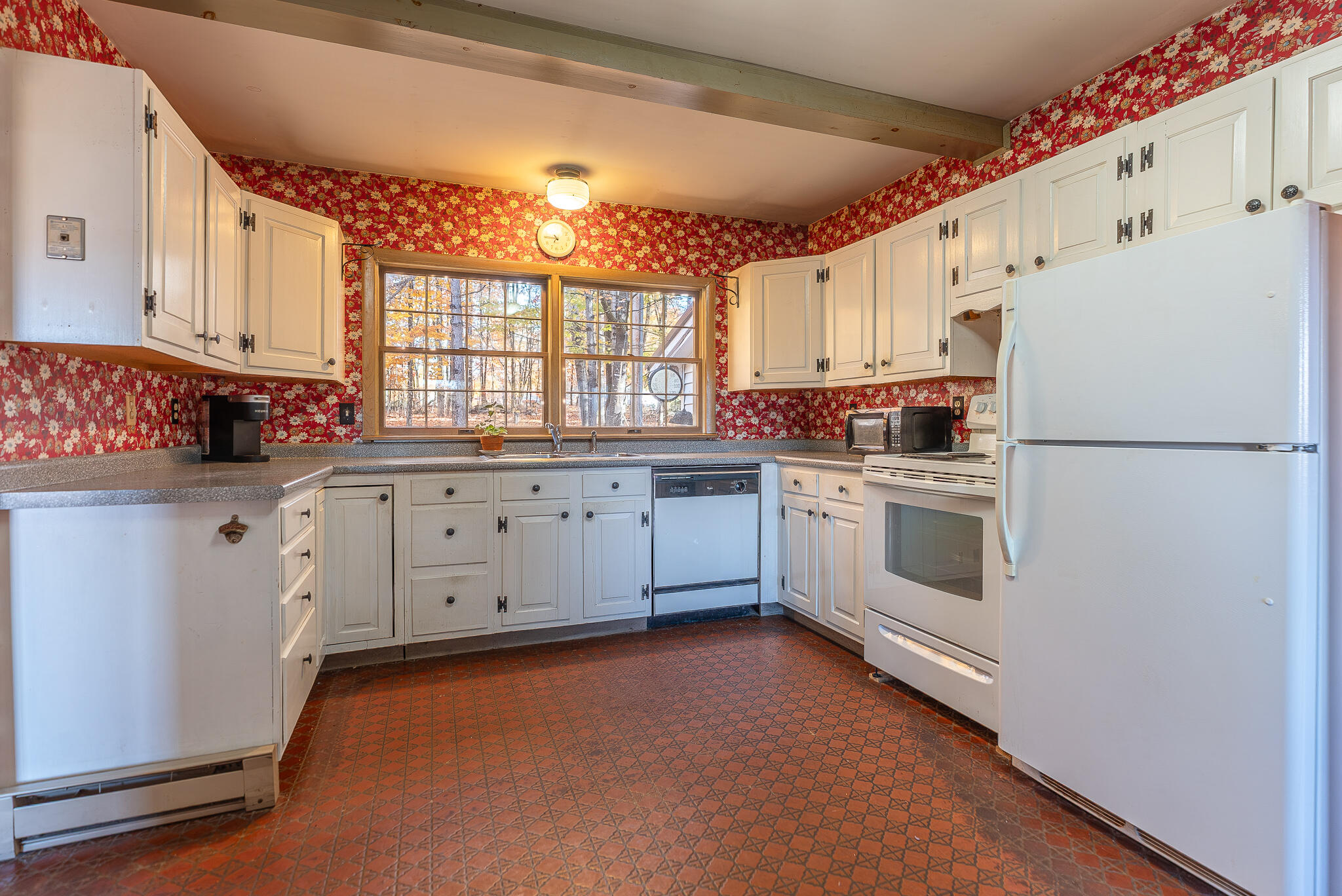 property viewer photo 3