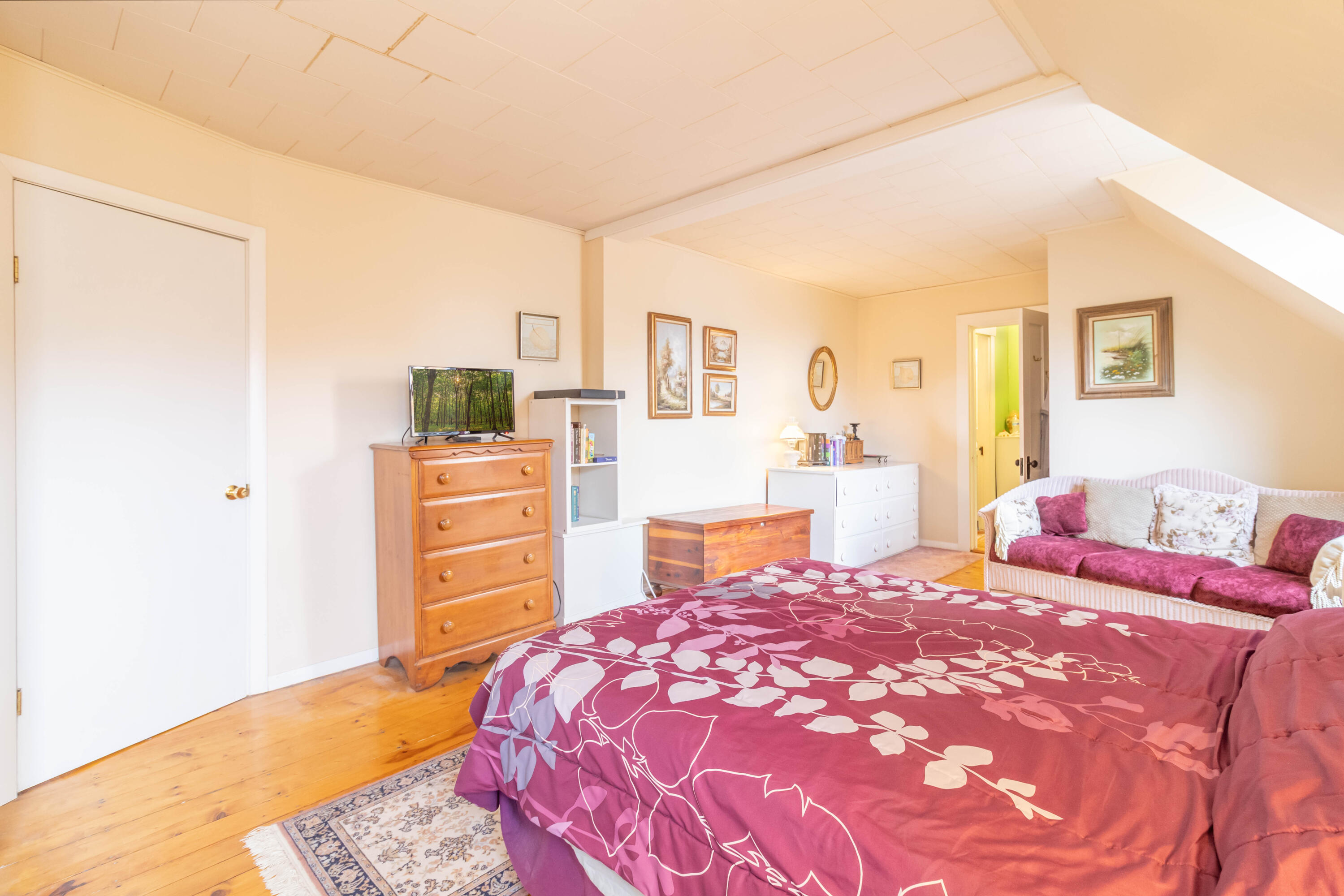 main property photo 57