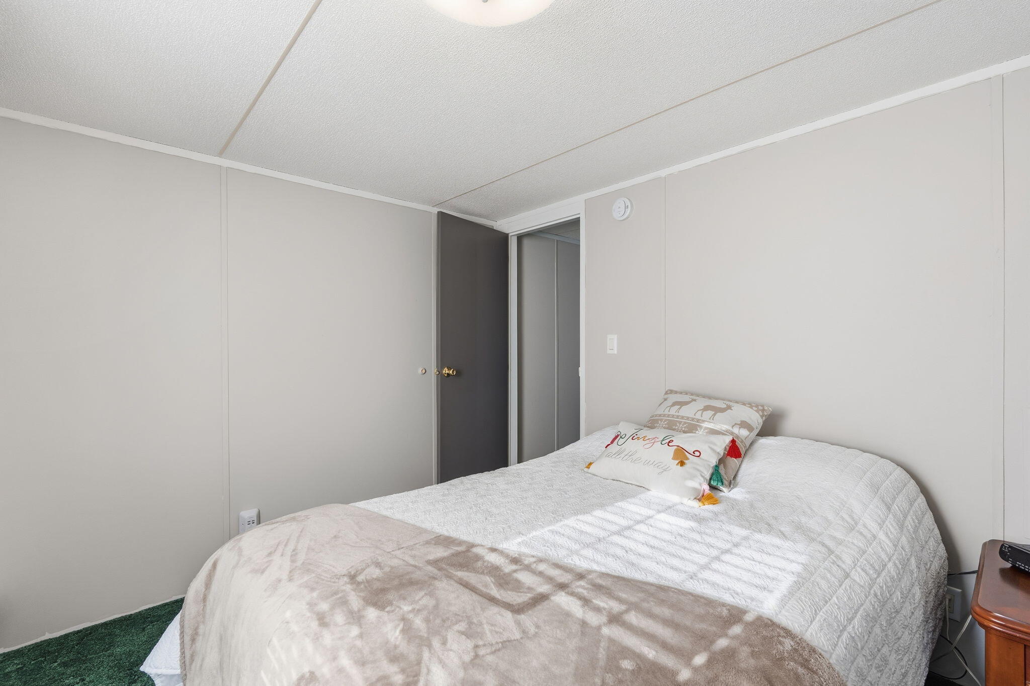 property viewer photo 19