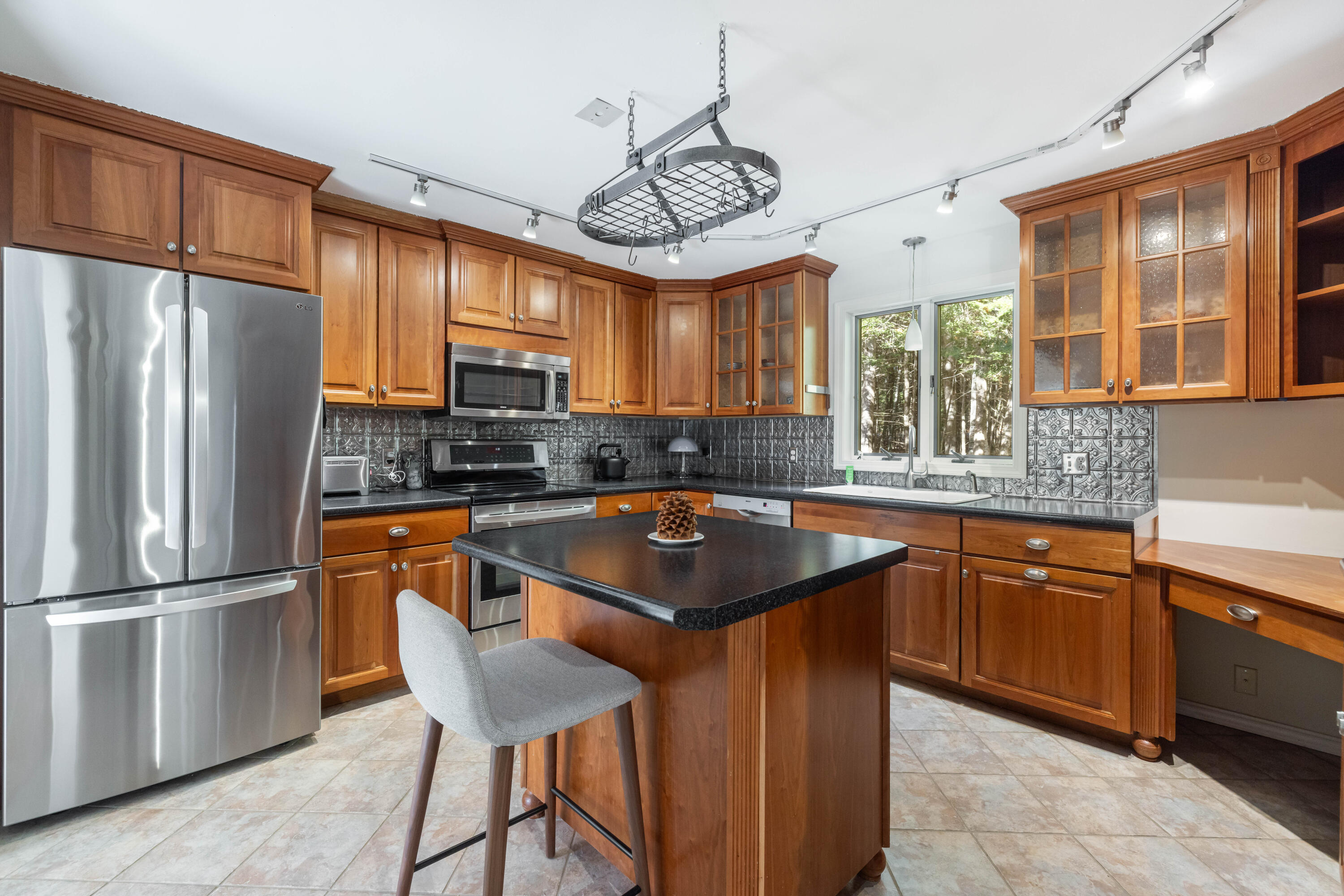 main property photo 33
