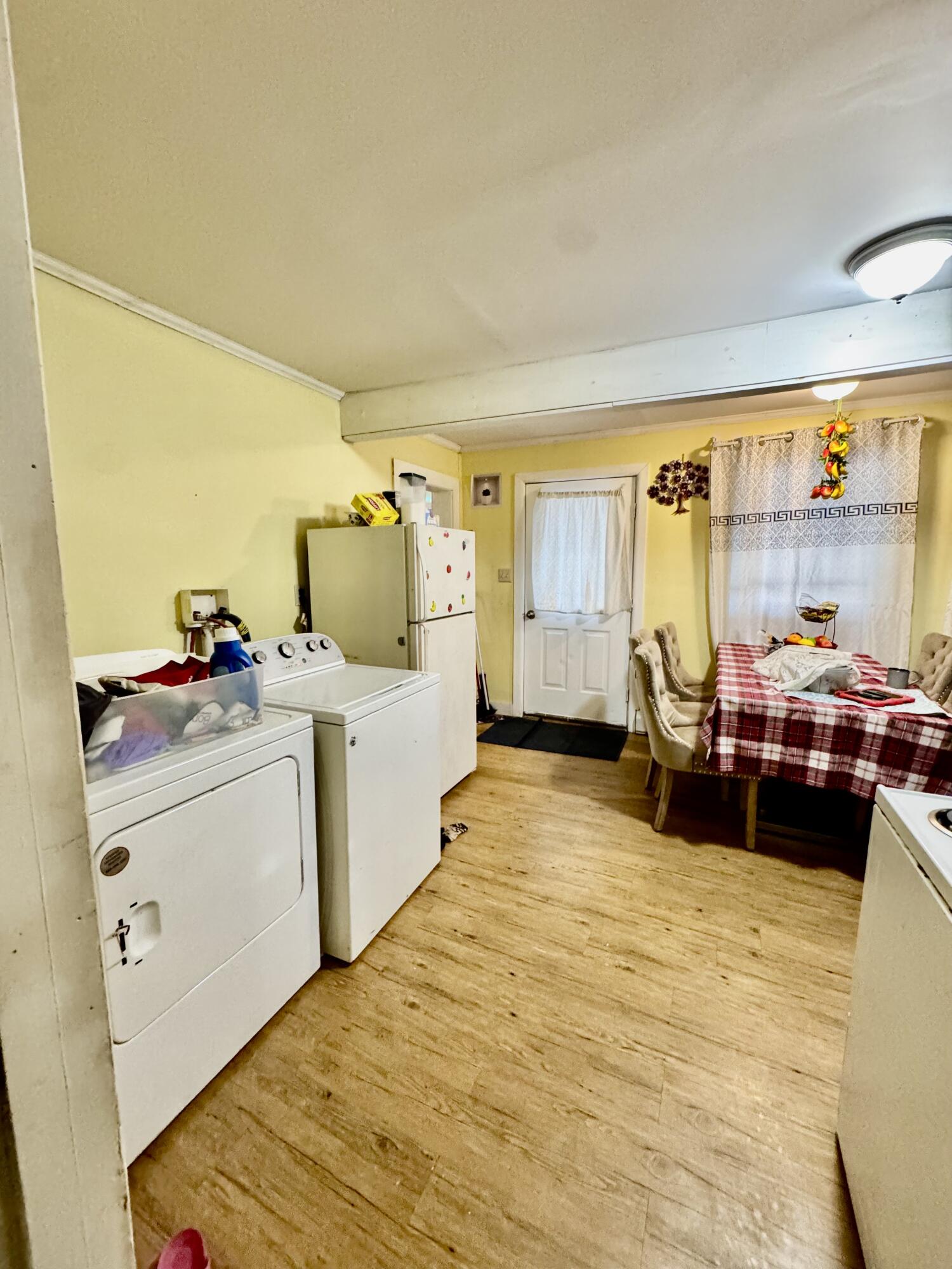 main property photo 5
