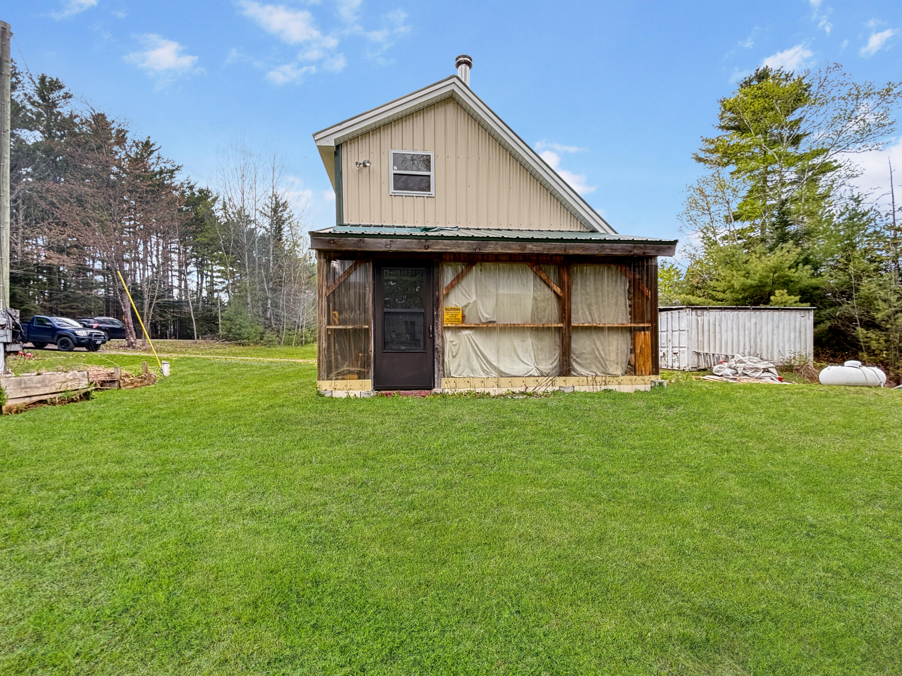 main property photo 16