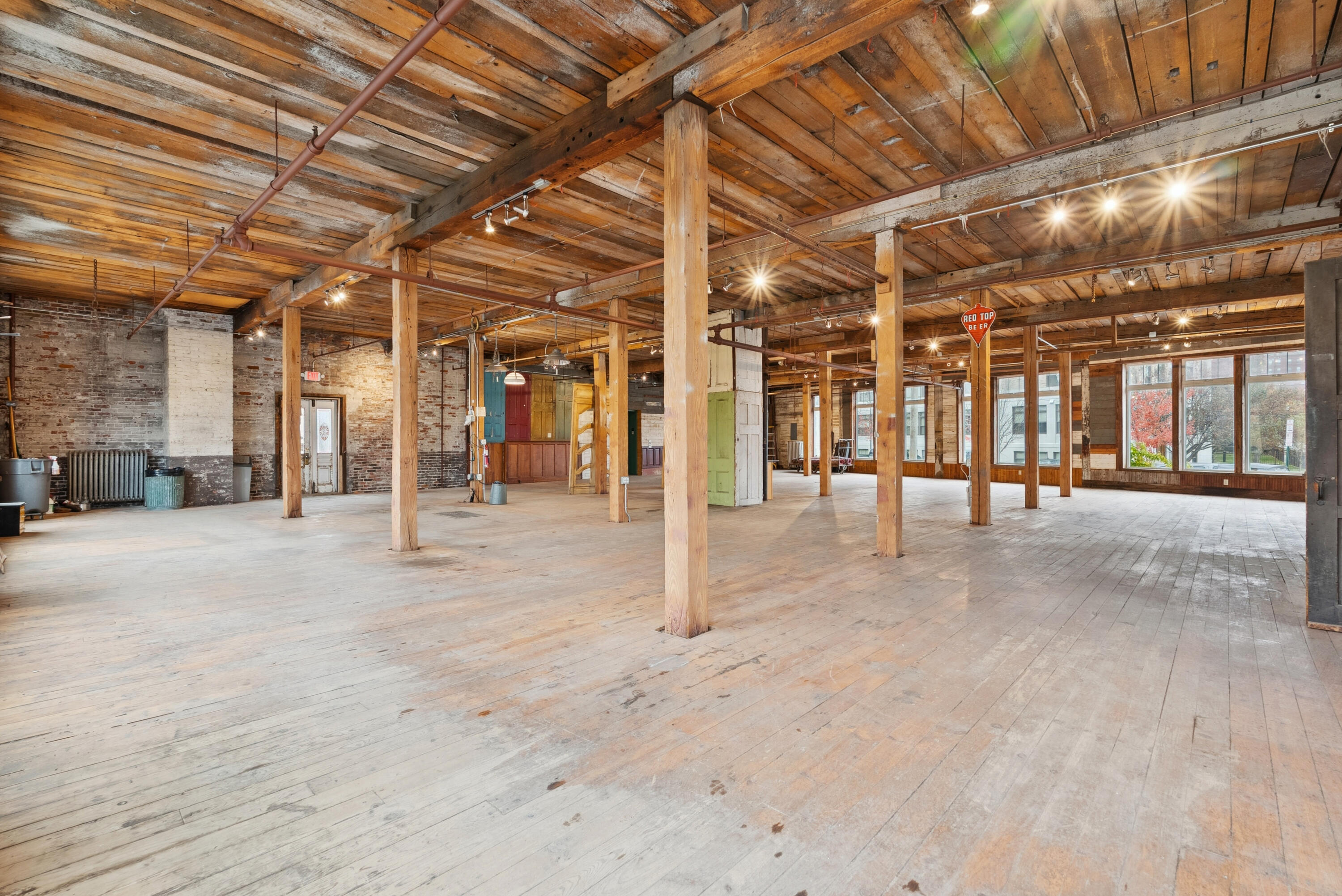 main property photo 18