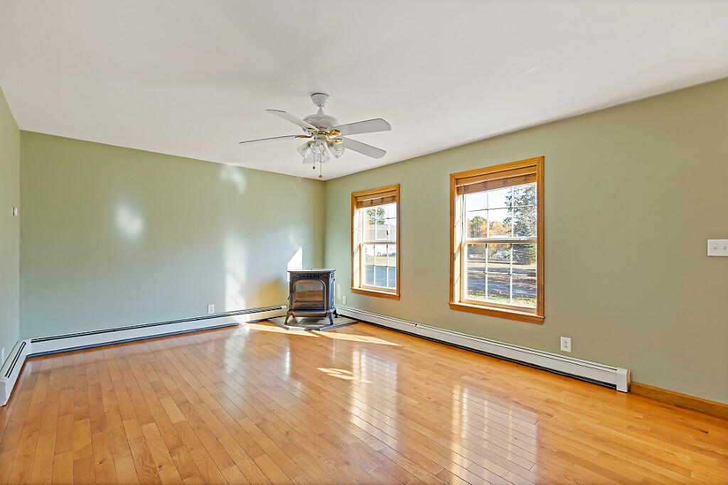 property viewer photo 16