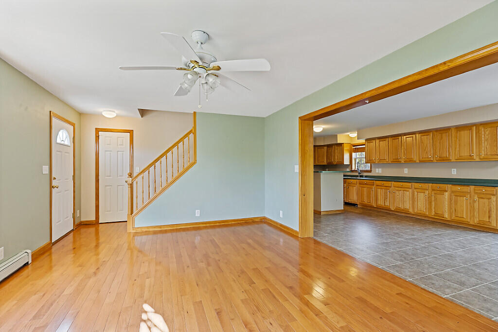 property viewer photo 20