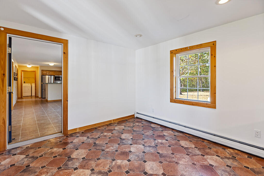 property viewer photo 3