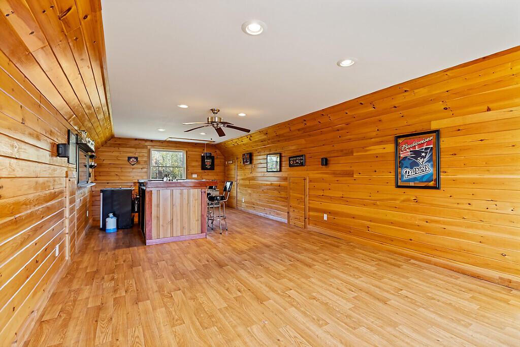 property viewer photo 36