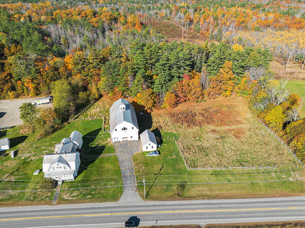 main property photo 74