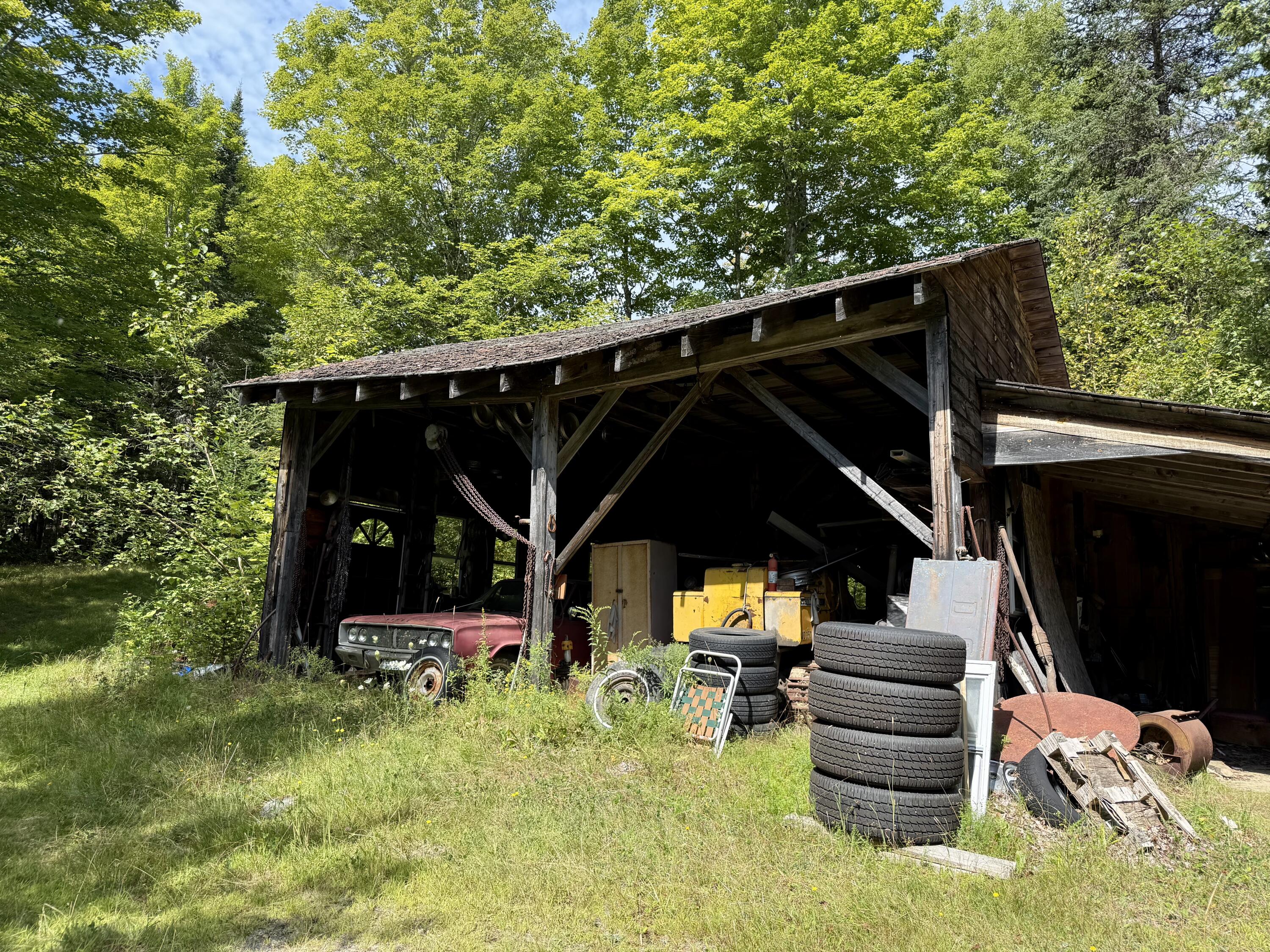 main property photo 40