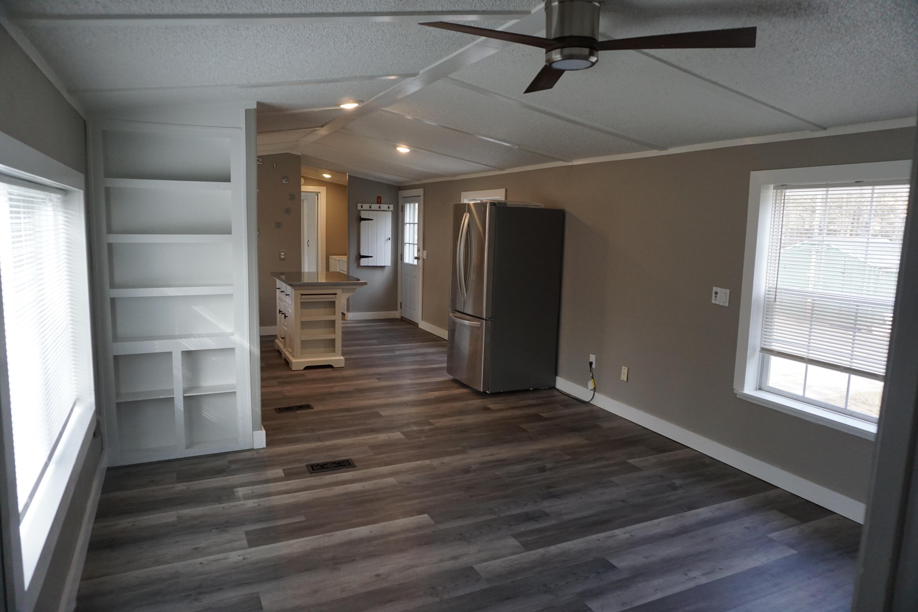 main property photo 54
