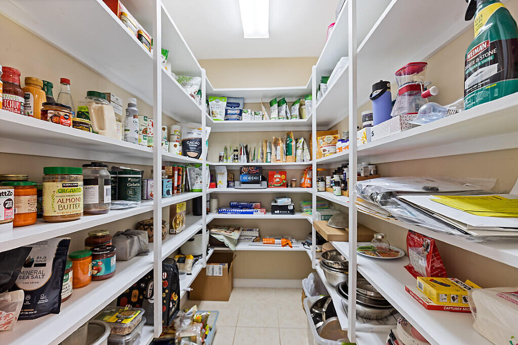 property viewer photo 18