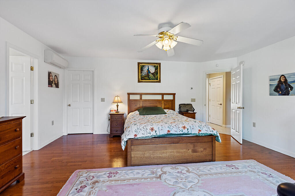 property viewer photo 20