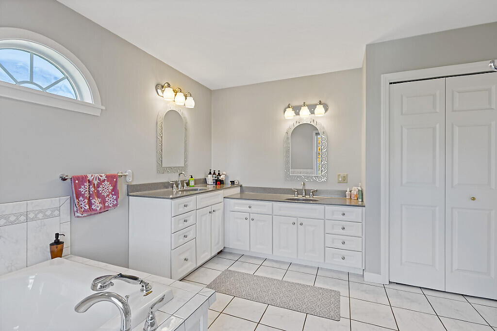 property viewer photo 22