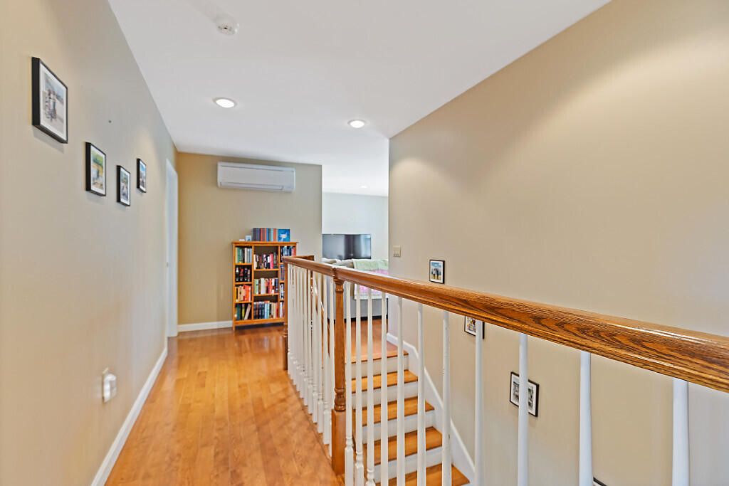 property viewer photo 25