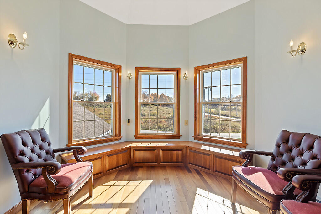 property viewer photo 35