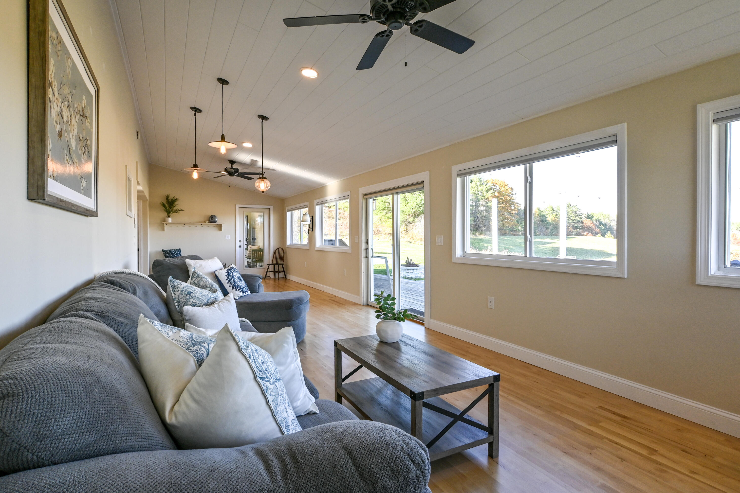 property viewer photo 15