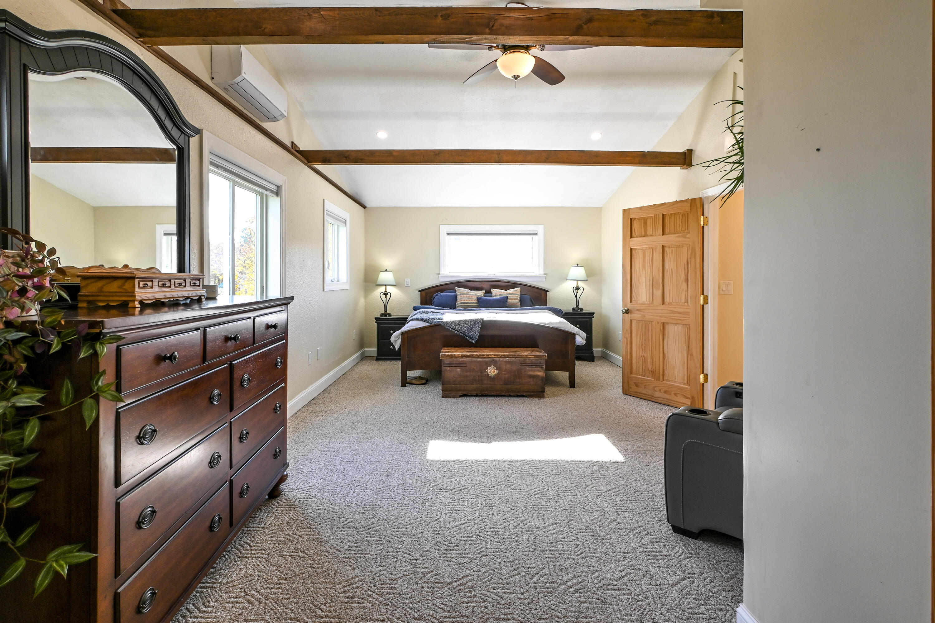 property viewer photo 26