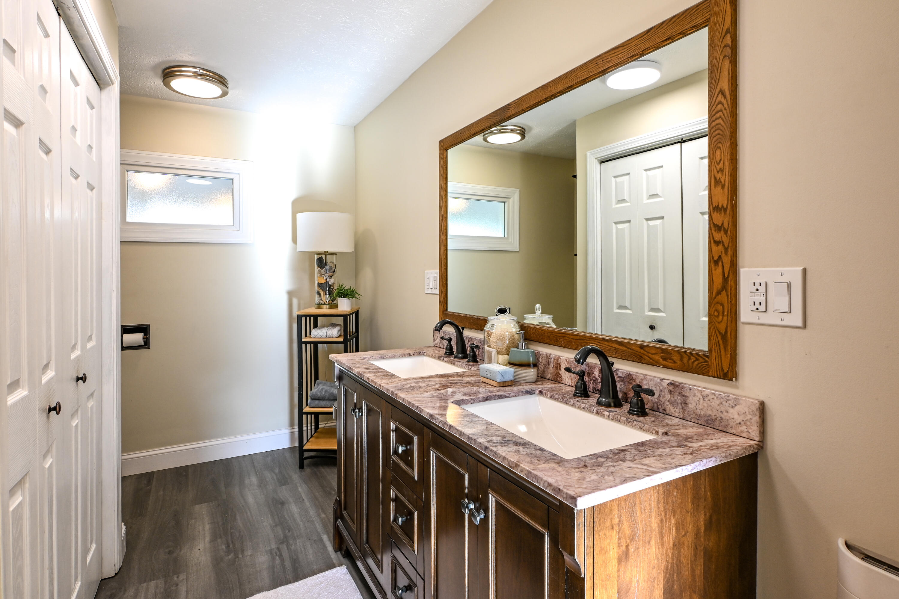 property viewer photo 28