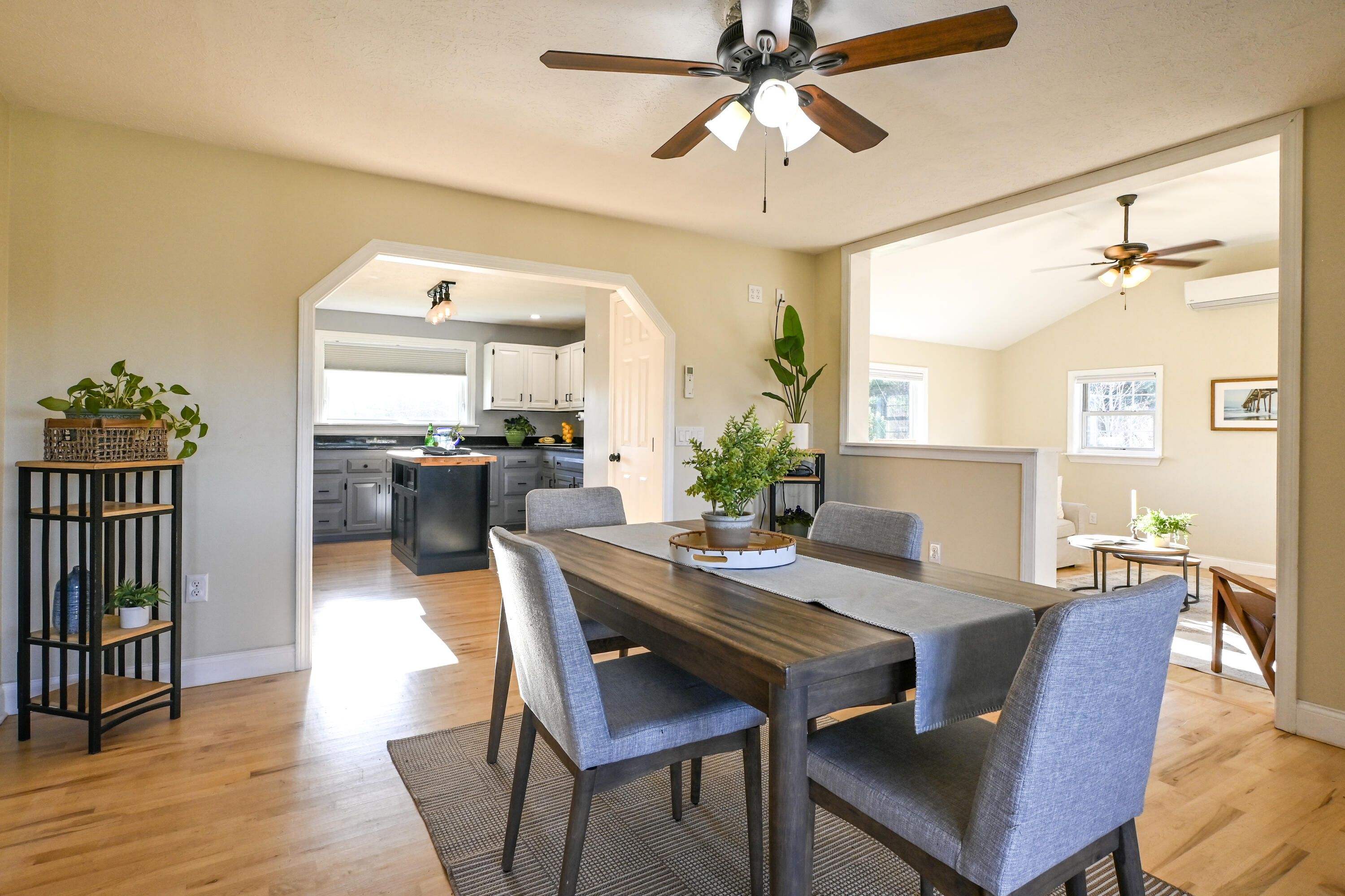 property viewer photo 9