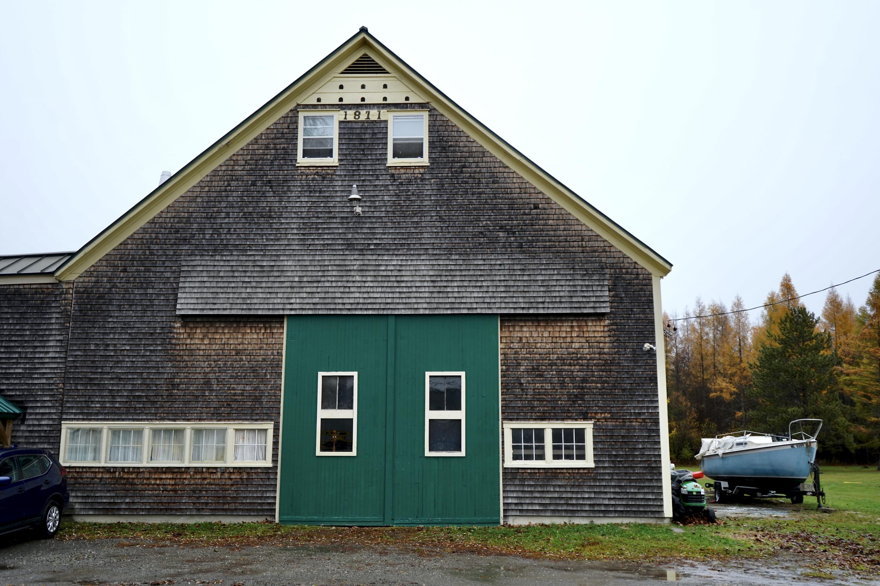 main property photo 3