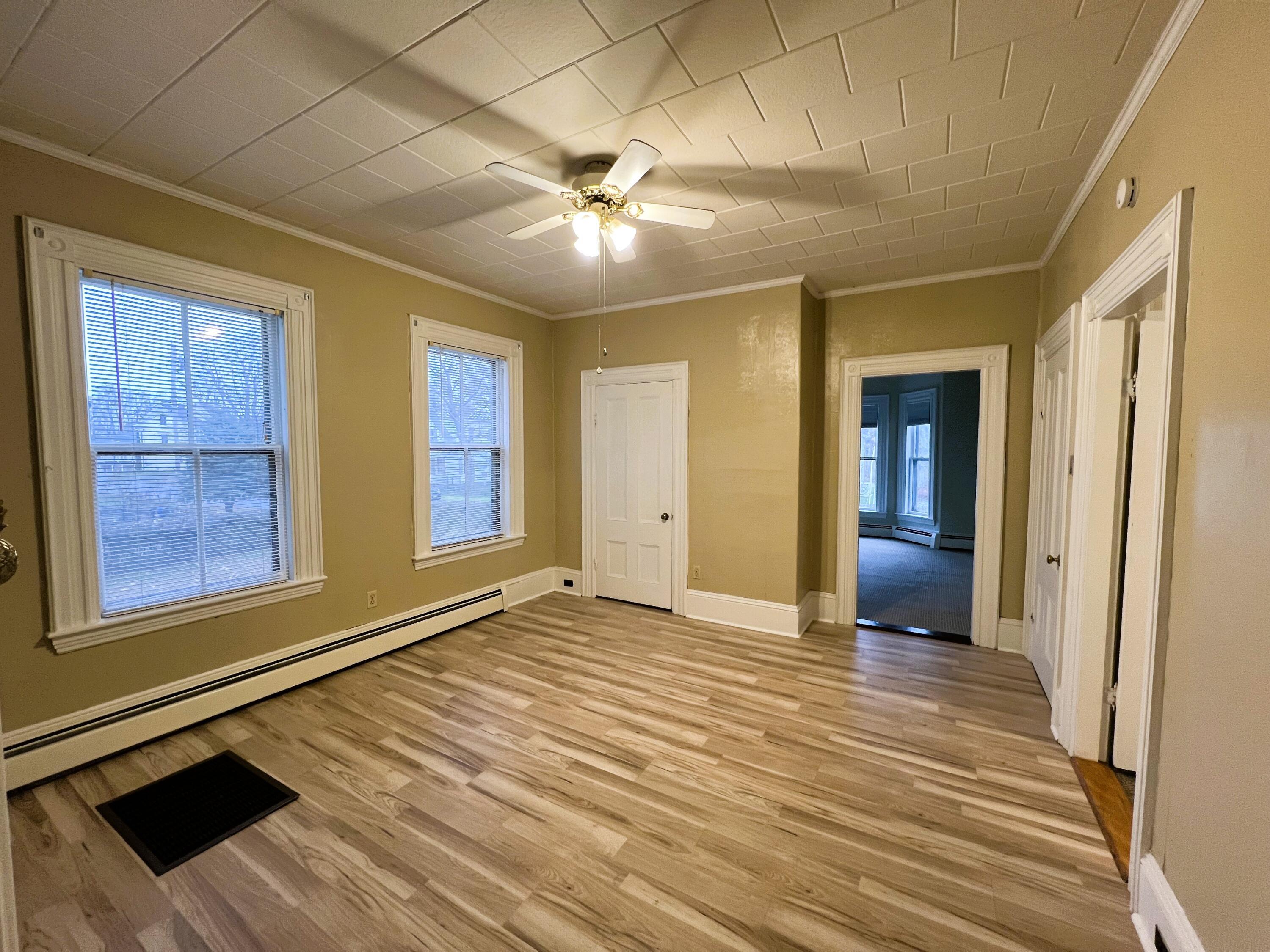 property viewer photo 10