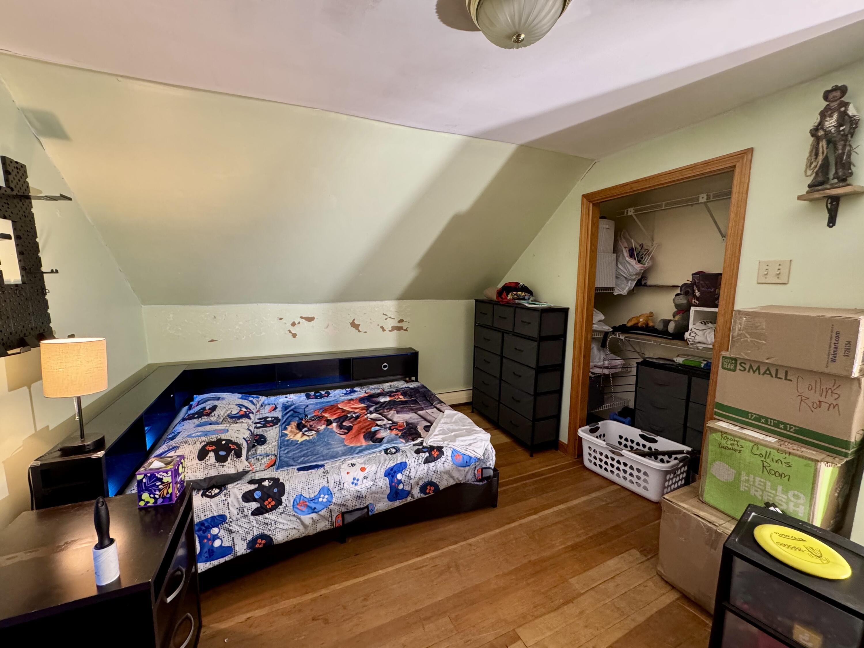 main property photo 50