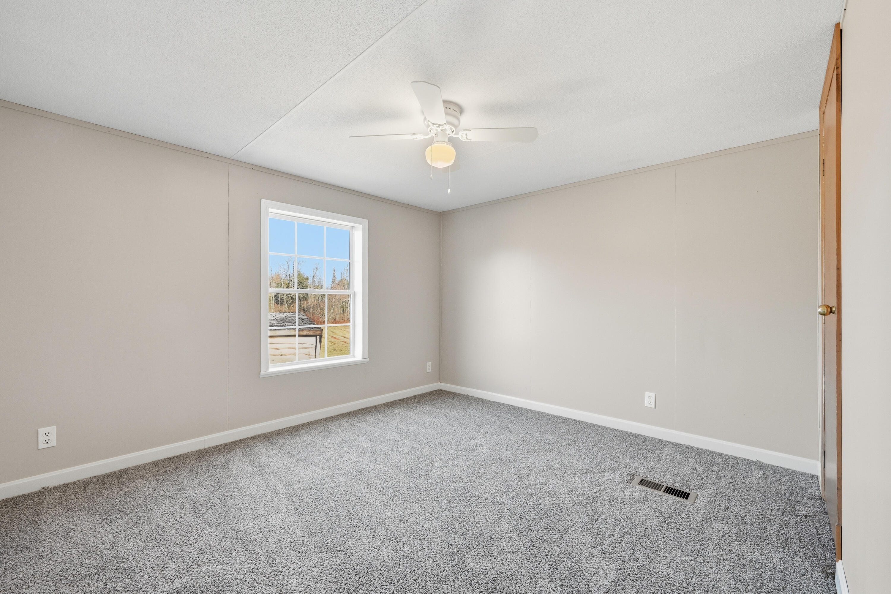 property viewer photo 13