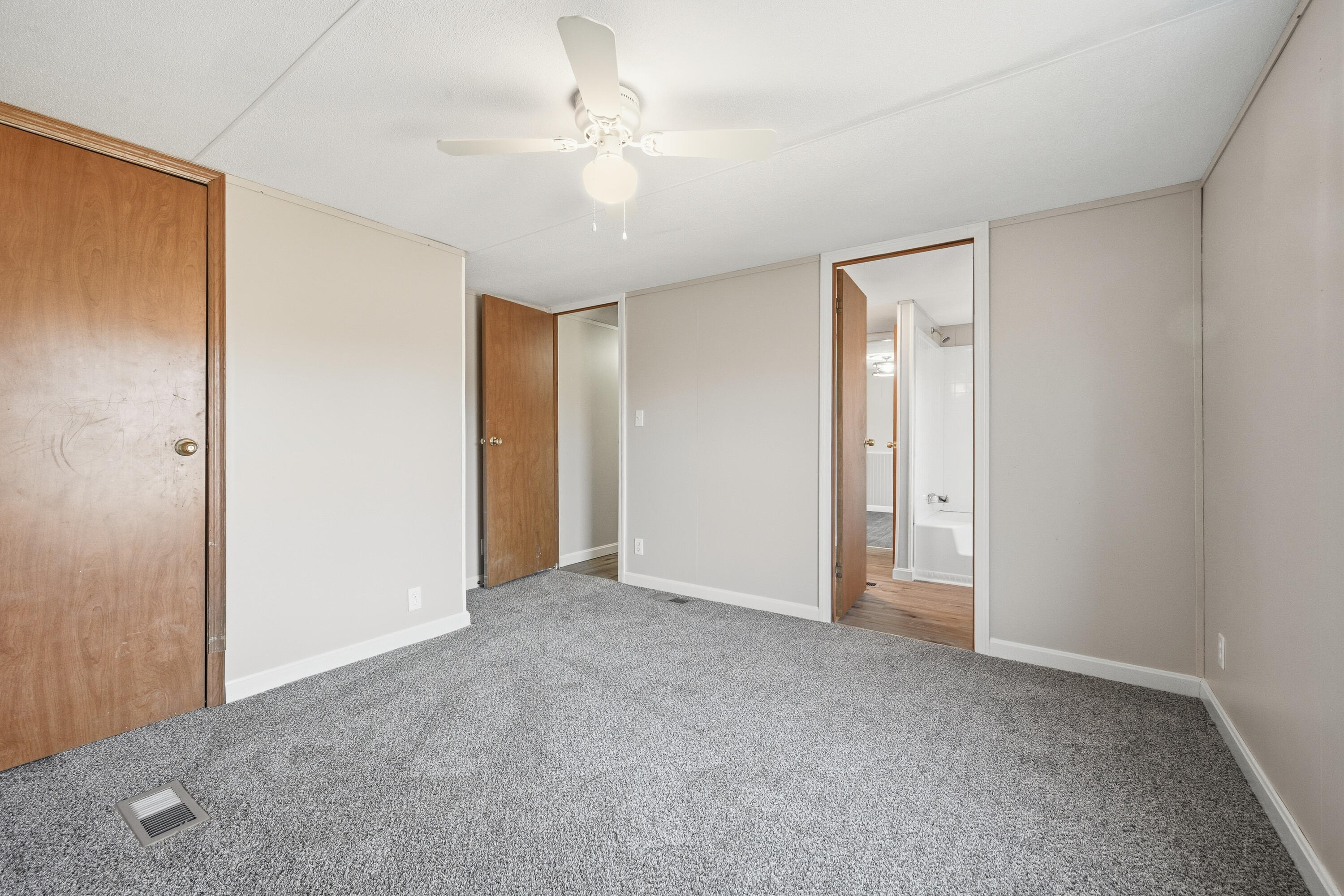property viewer photo 14