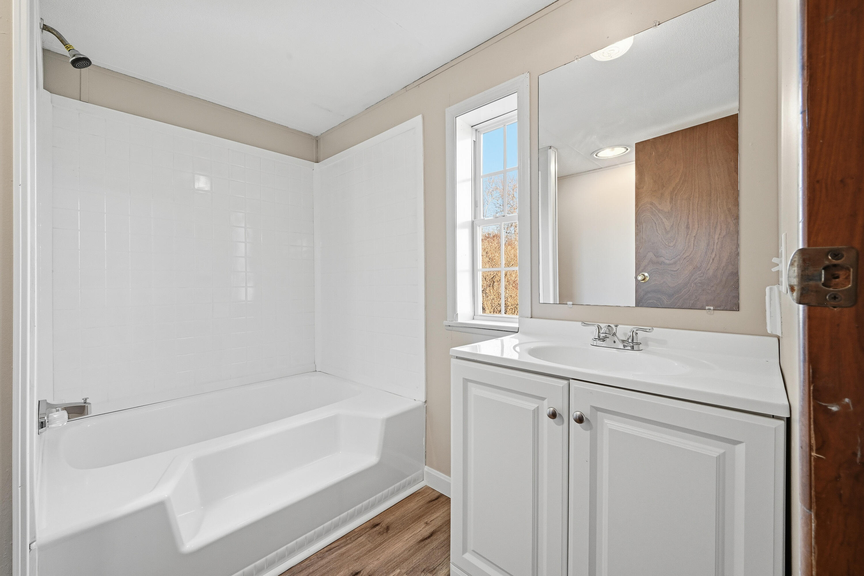 property viewer photo 15