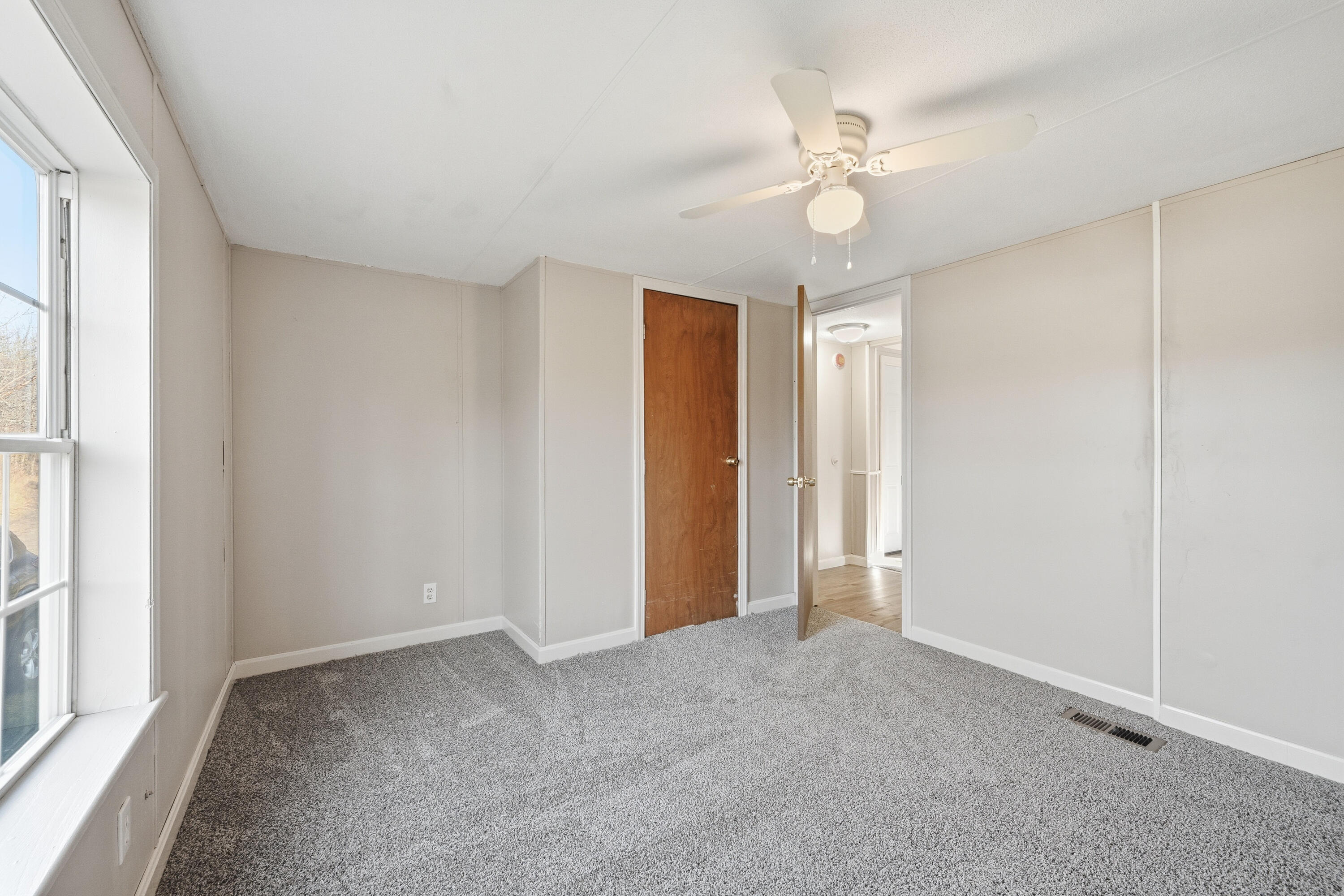 property viewer photo 22