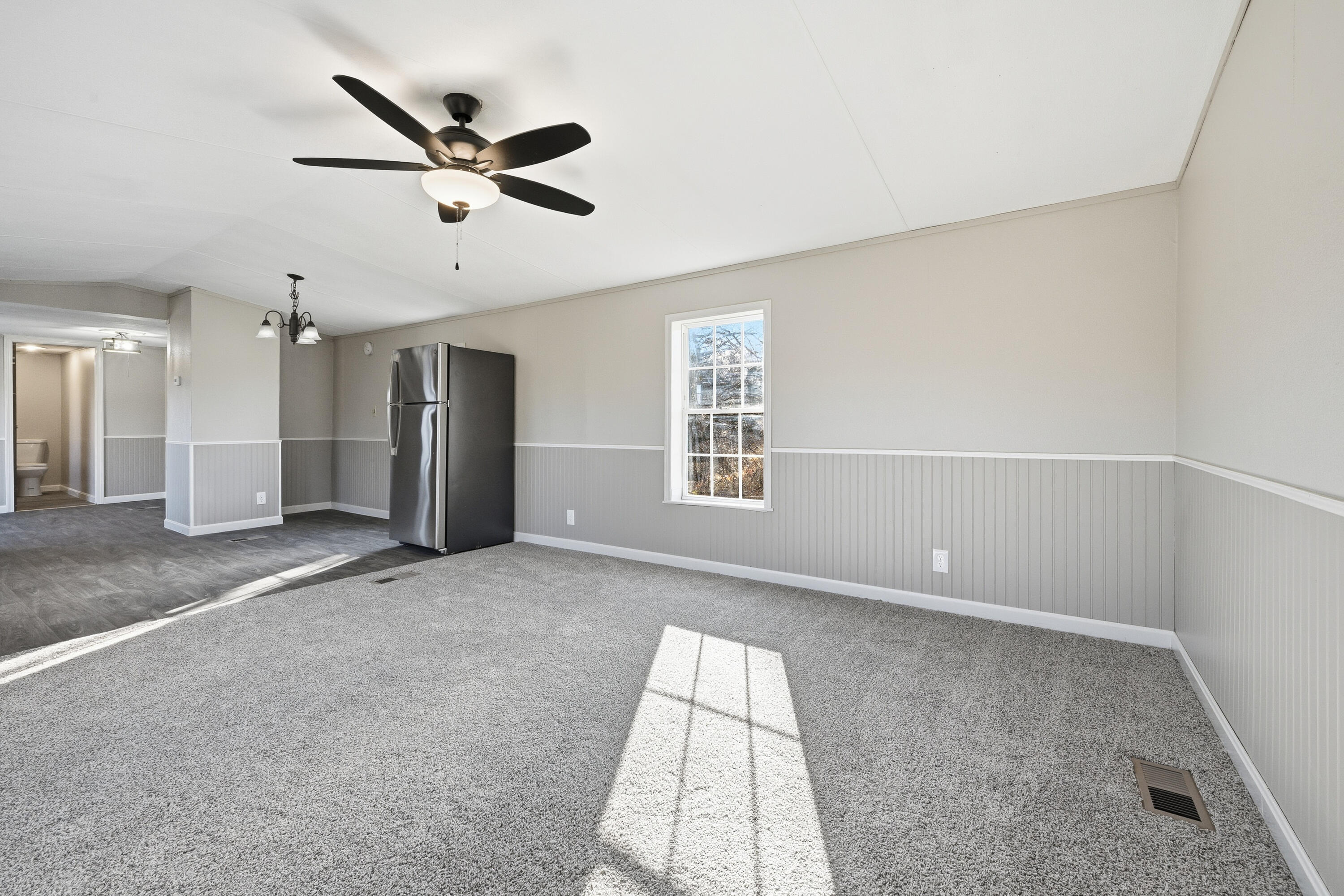 property viewer photo 4