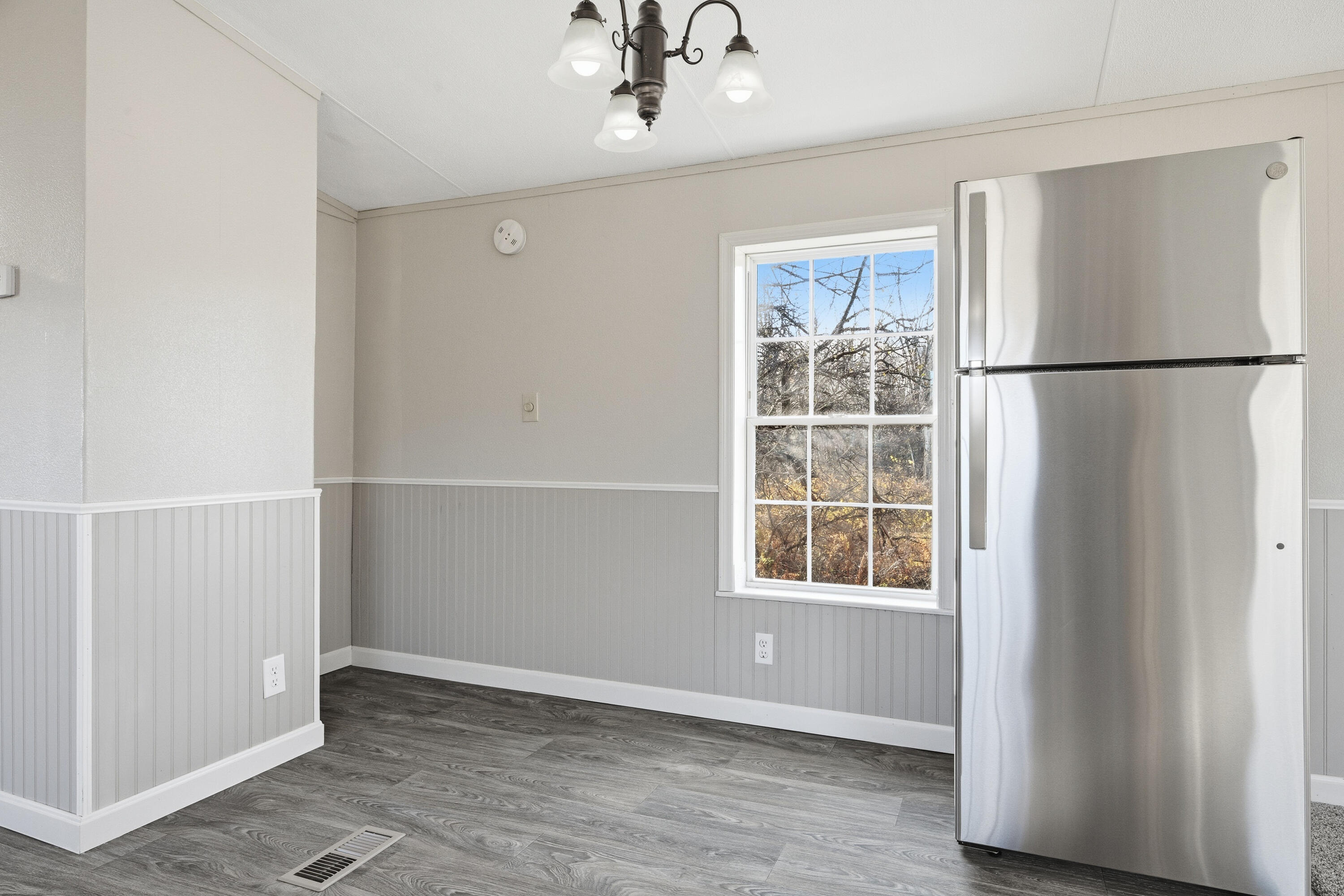 property viewer photo 9