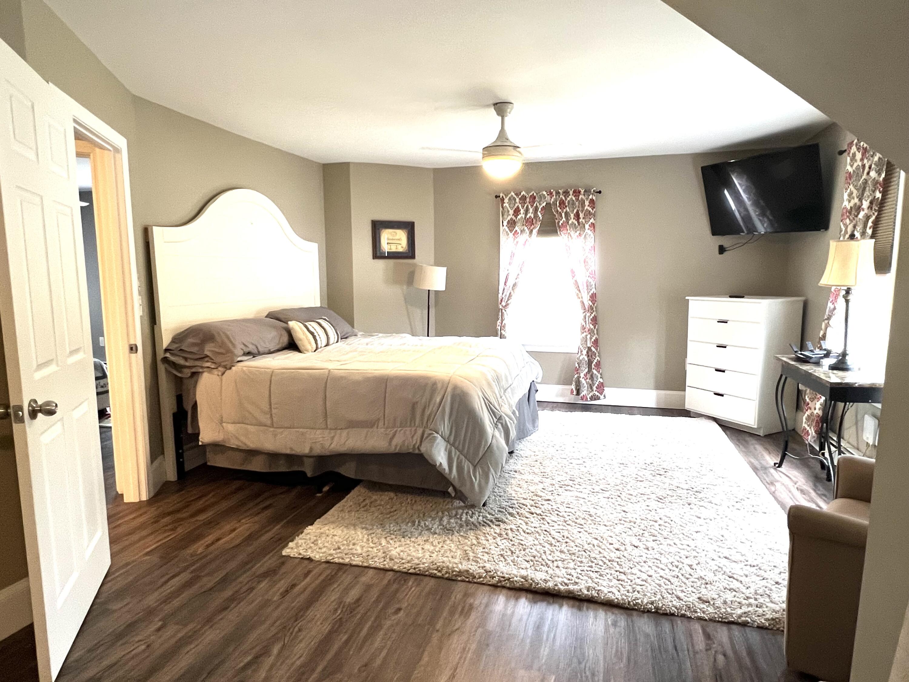 main property photo 49