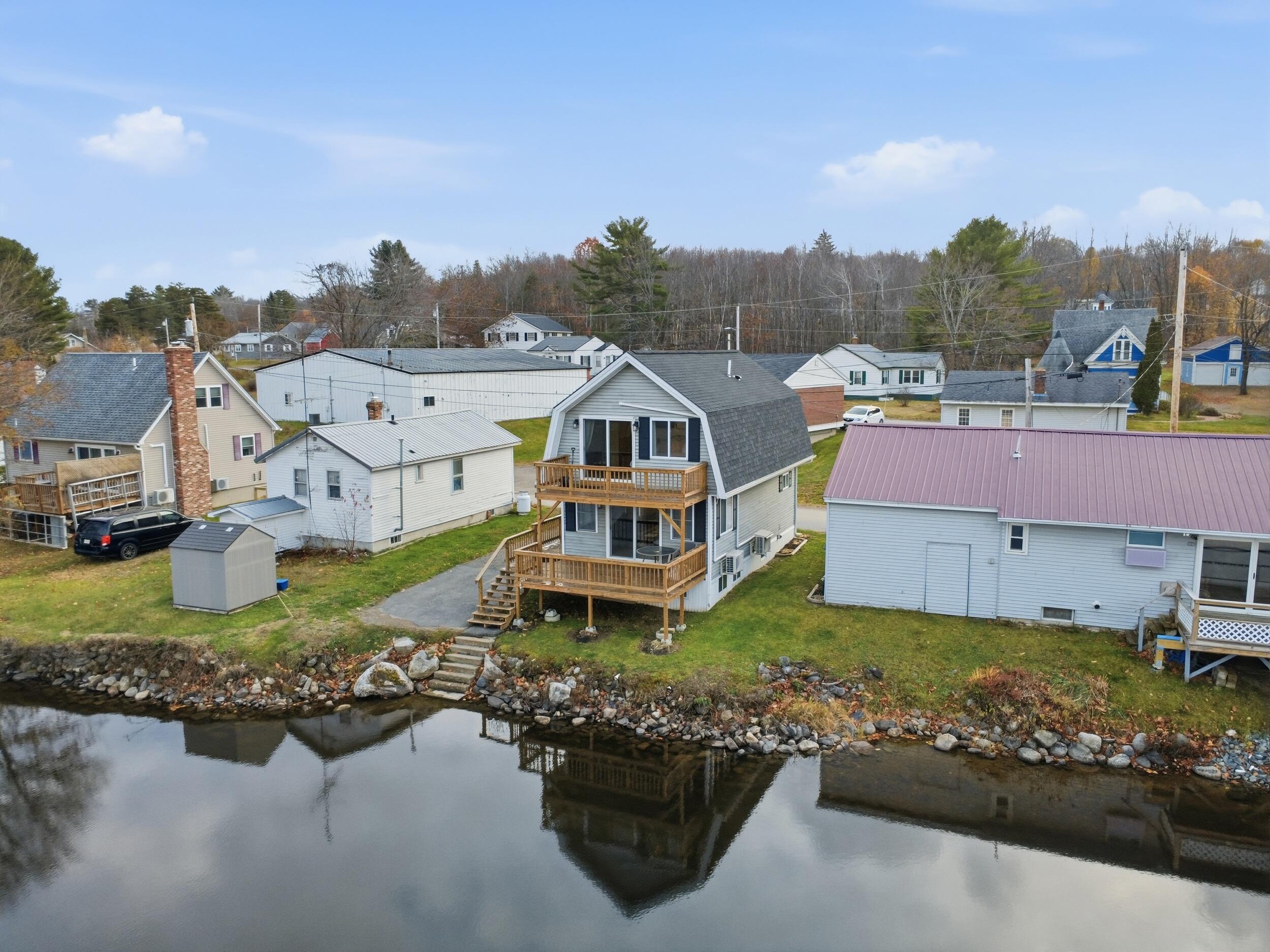 main property photo 28