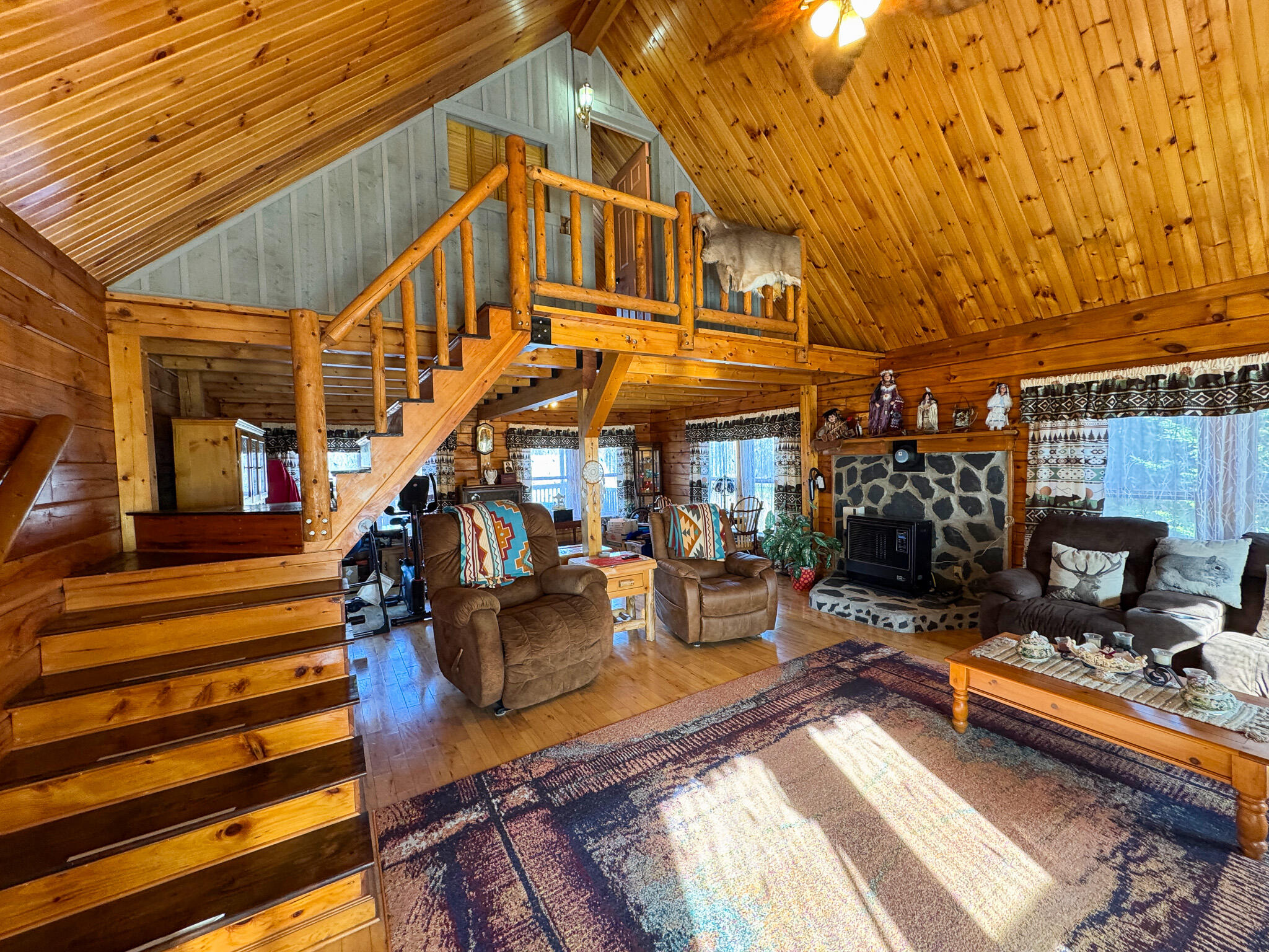 main property photo 24