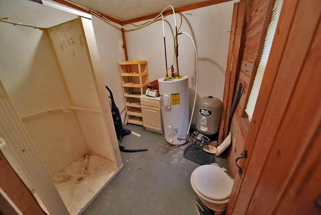 main property photo 28