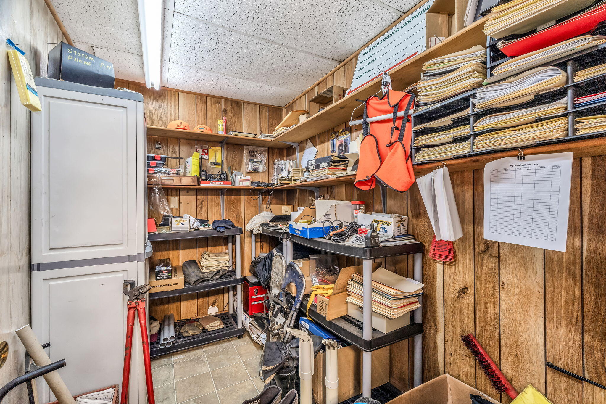 main property photo 20