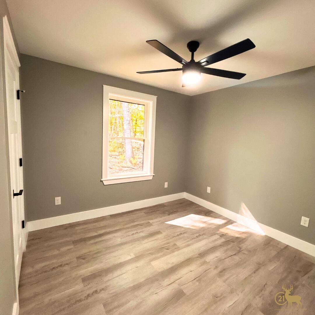 property viewer photo 19