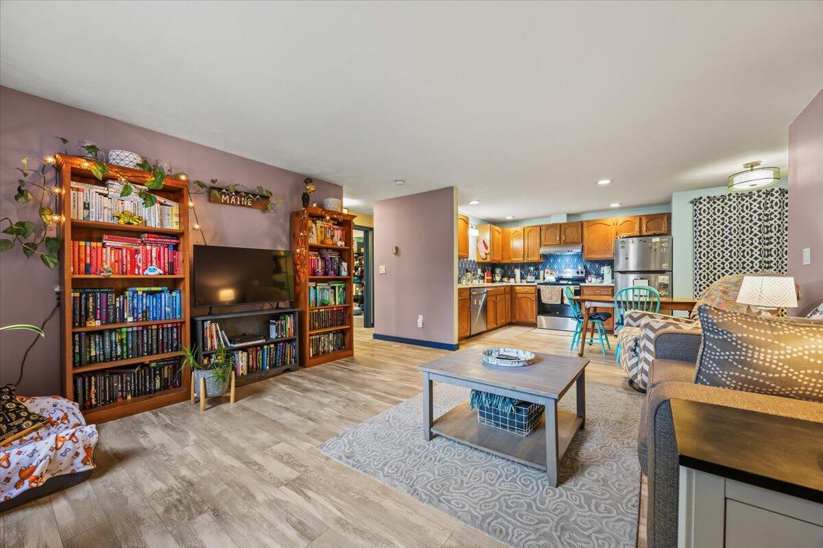 property viewer photo 4