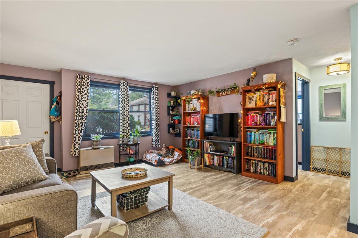property viewer photo 8