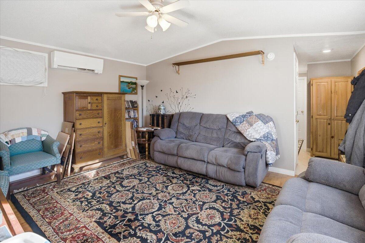 property viewer photo 11