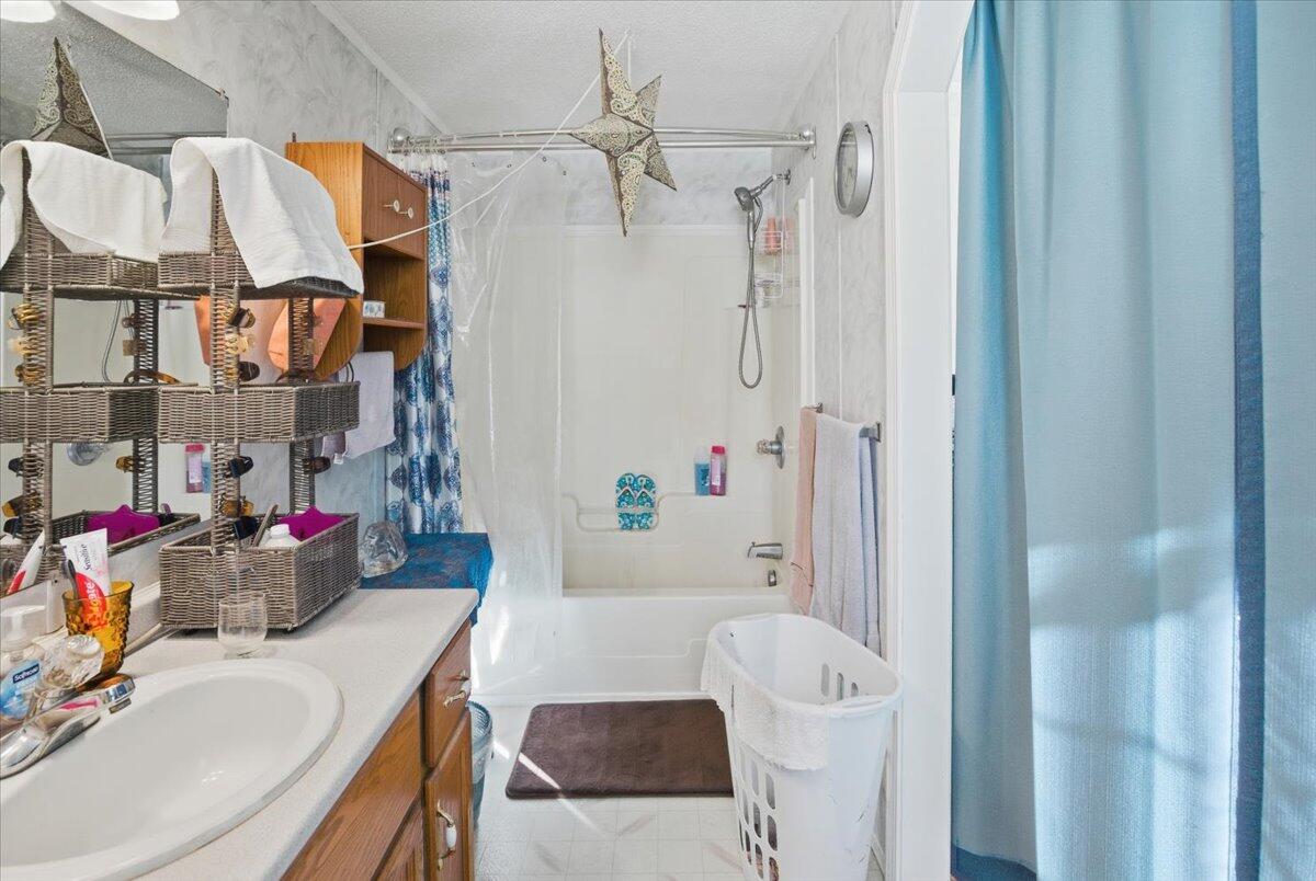 property viewer photo 22